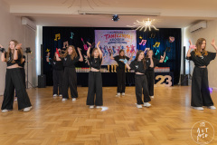 SUT03208